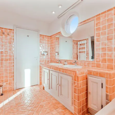 Vila De Luxe Avec Piscine A Ramatuelle