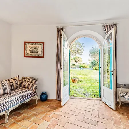 De Luxe Avec Piscine A Villa *