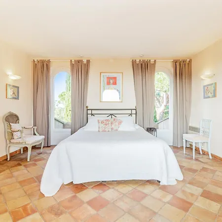 De Luxe Avec Piscine A Villa Ramatuelle