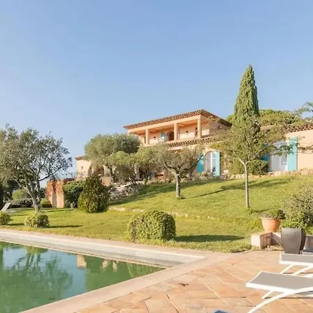 De Luxe Avec Piscine A